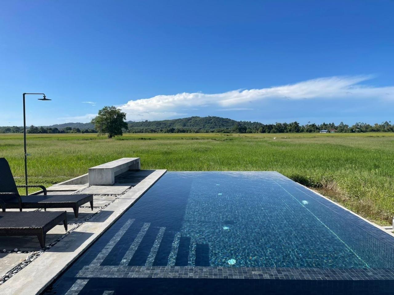 פנתאי צנאנג Ezu Isle Langkawi Pool Villa מראה חיצוני תמונה